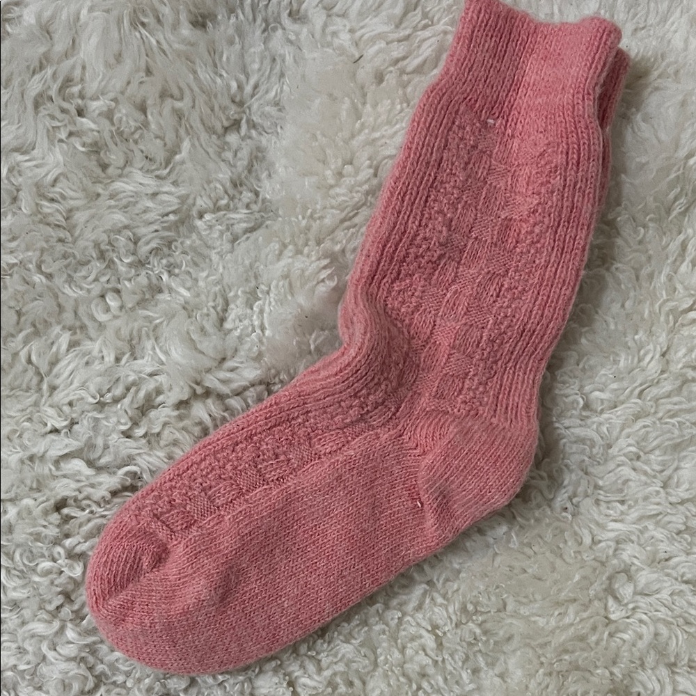 NWOT - Womens Pink Woolen Socks